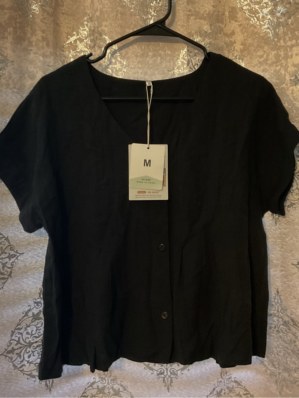 Black Short-Sleeve Button-Down Top - M
